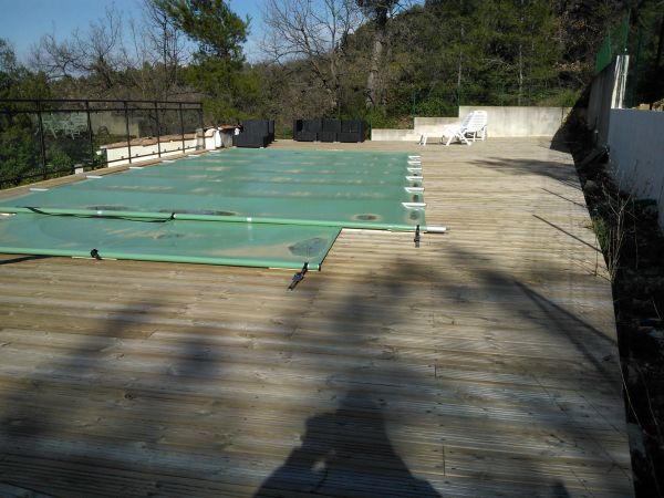 Installation d'un tour de piscine en bois à Marseille 16eme (13016)