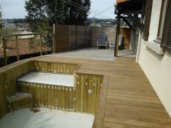 extension de piscine bois à plusieurs années d'intervalle