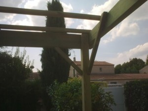 Contreventement de Pergola en pin traité classe 4